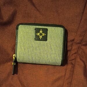 India Hicks | Black and Gray Zipper Wallet